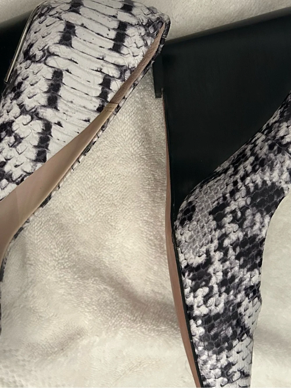 COACH Women's Black & White Snake-Print Pointed-Toe wedge worn ones with box